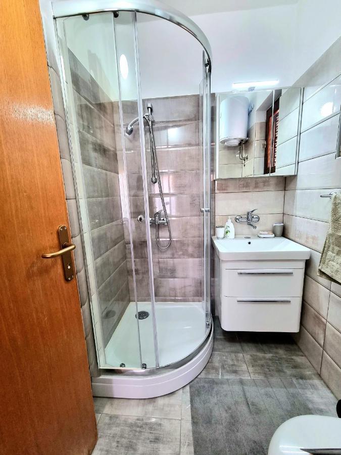 Julia Apartment Biograd Na Moru Bagian luar foto